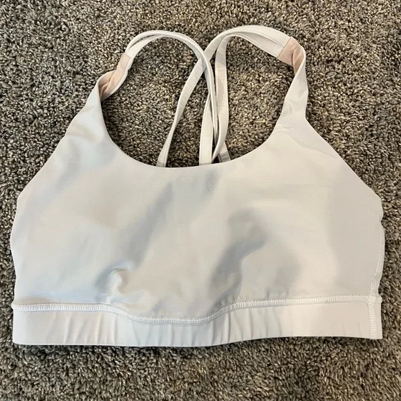 Used Lululemon women’s size 6 sports bra - Picture 2 of 2
